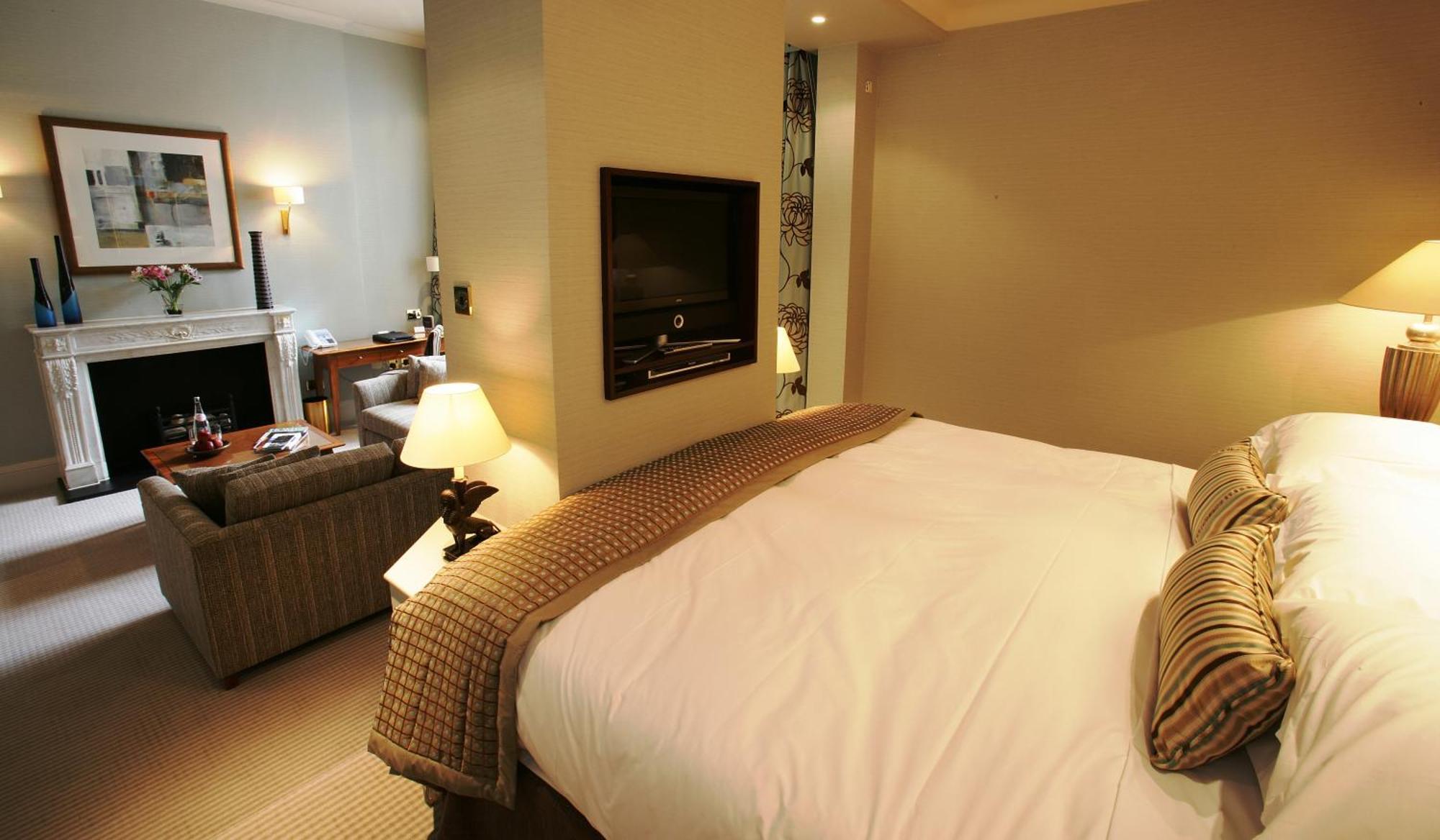 The Chester Grosvenor Exterior foto A room at the hotel