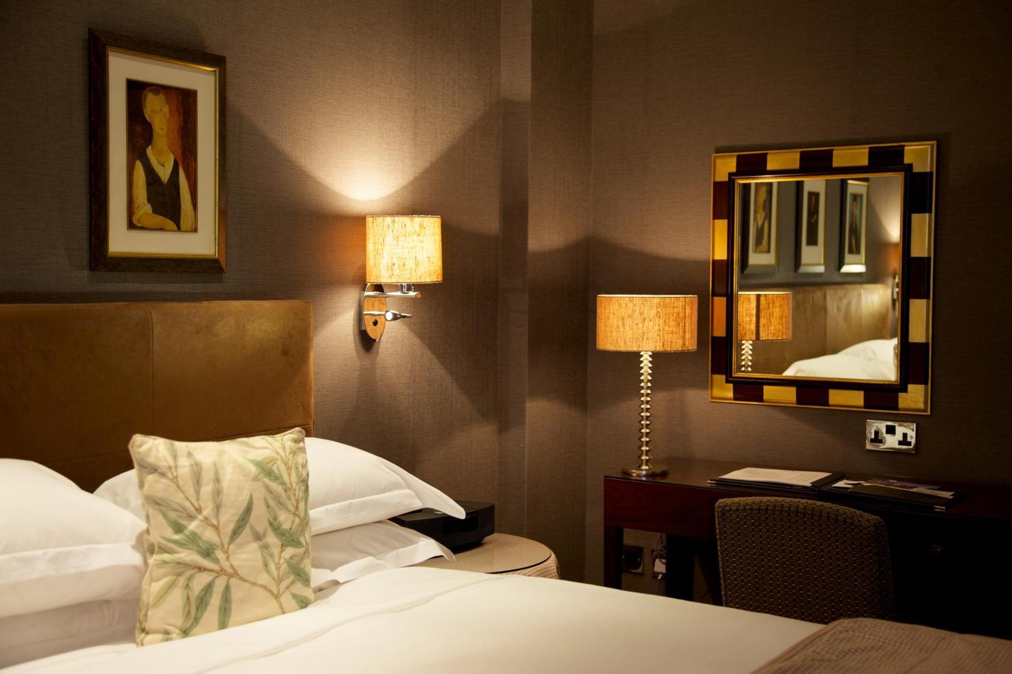 The Chester Grosvenor Exterior foto A bedroom at the hotel