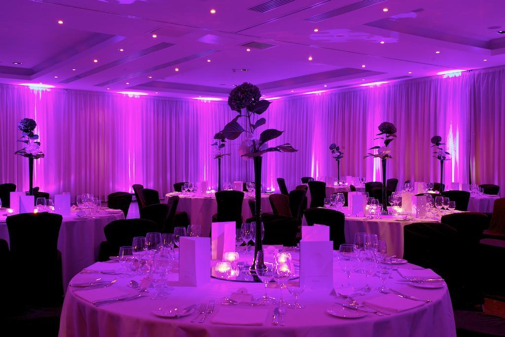 The Chester Grosvenor Exterior foto The ballroom at the InterContinental London
