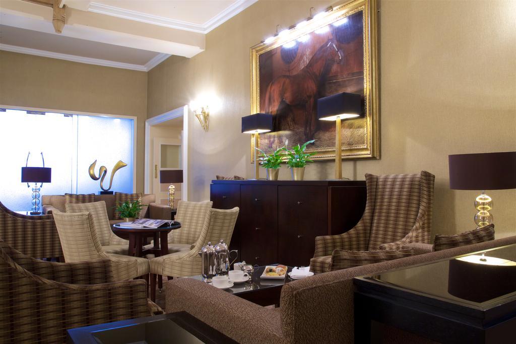 The Chester Grosvenor Exterior foto The interior of the hotel