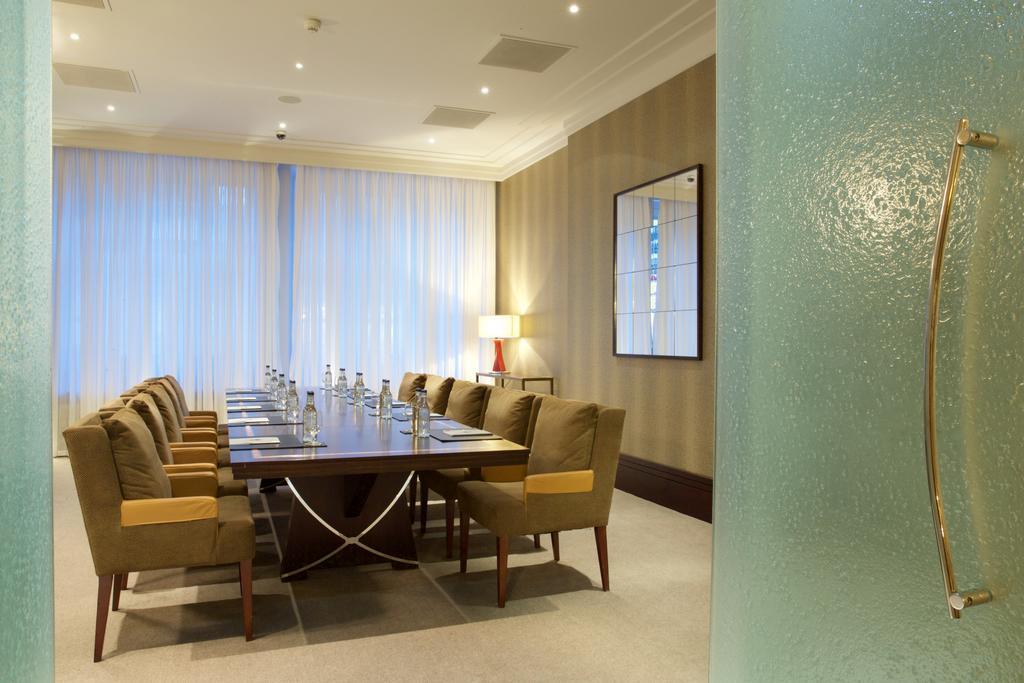 The Chester Grosvenor Exterior foto Meeting room at the InterContinental London The O2